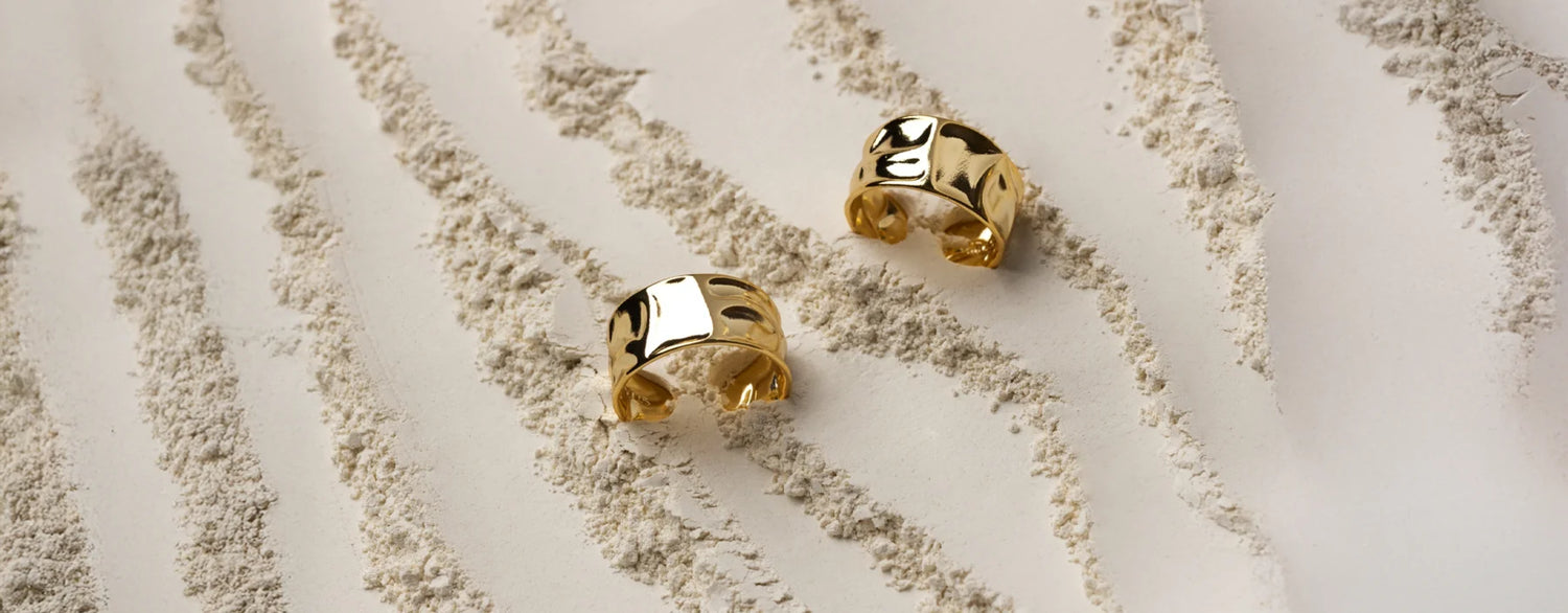 2 Ringe im Sand